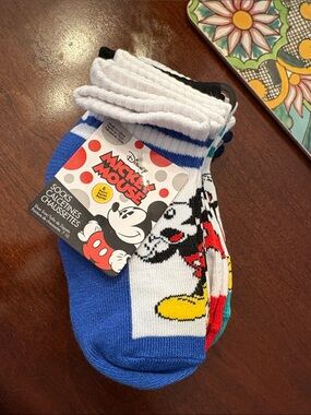 NWT Planet Sox Disney Mickey Mouse Little Boys’ Crew Socks Multicolor 6 Pack
